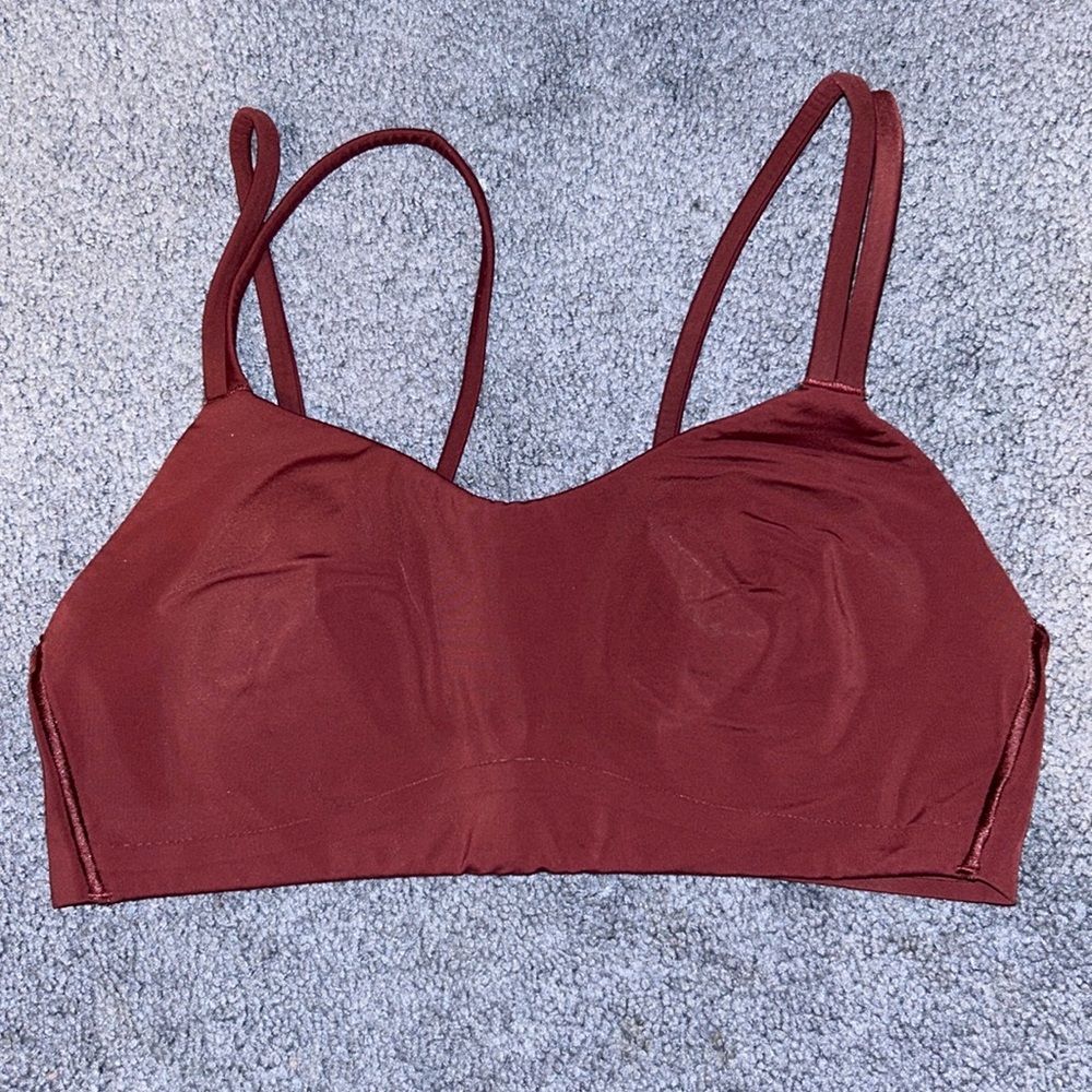 Lululemon like a cloud bra size 6
